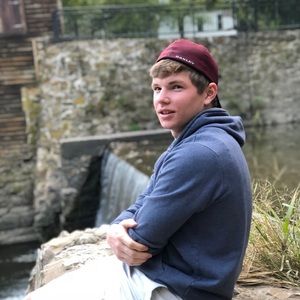 Meet your Posher, Aaron